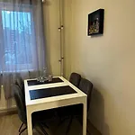 Tallinn's Prime Spot: Pae 49 - Near Airport, Concerts & Shops タリン