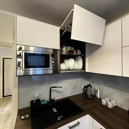 Tallinn's Prime Spot: Pae 49 - Near Airport, Concerts & Shops *