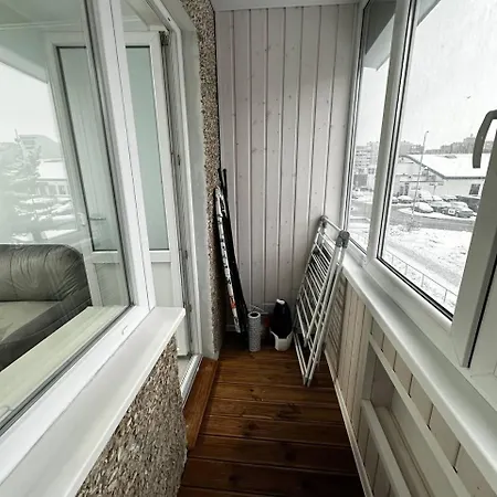 Tallinn's Prime Spot: Pae 49 - Near Airport, Concerts & Shops Appartement *