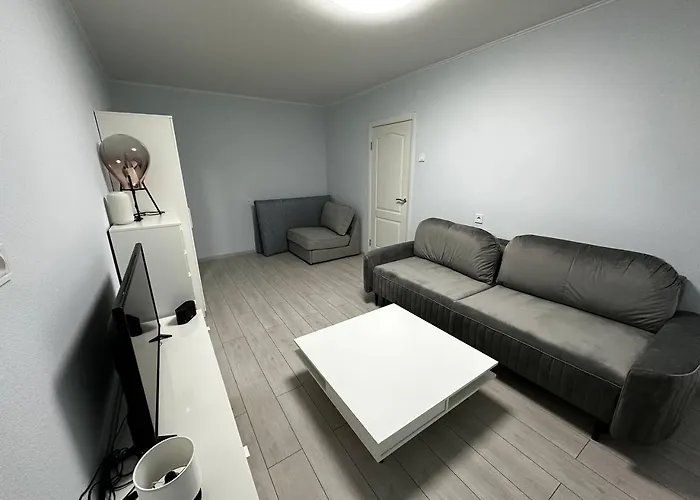 Tallinn's Prime Spot: Pae 49 - Near Airport, Concerts & Shops Apartment